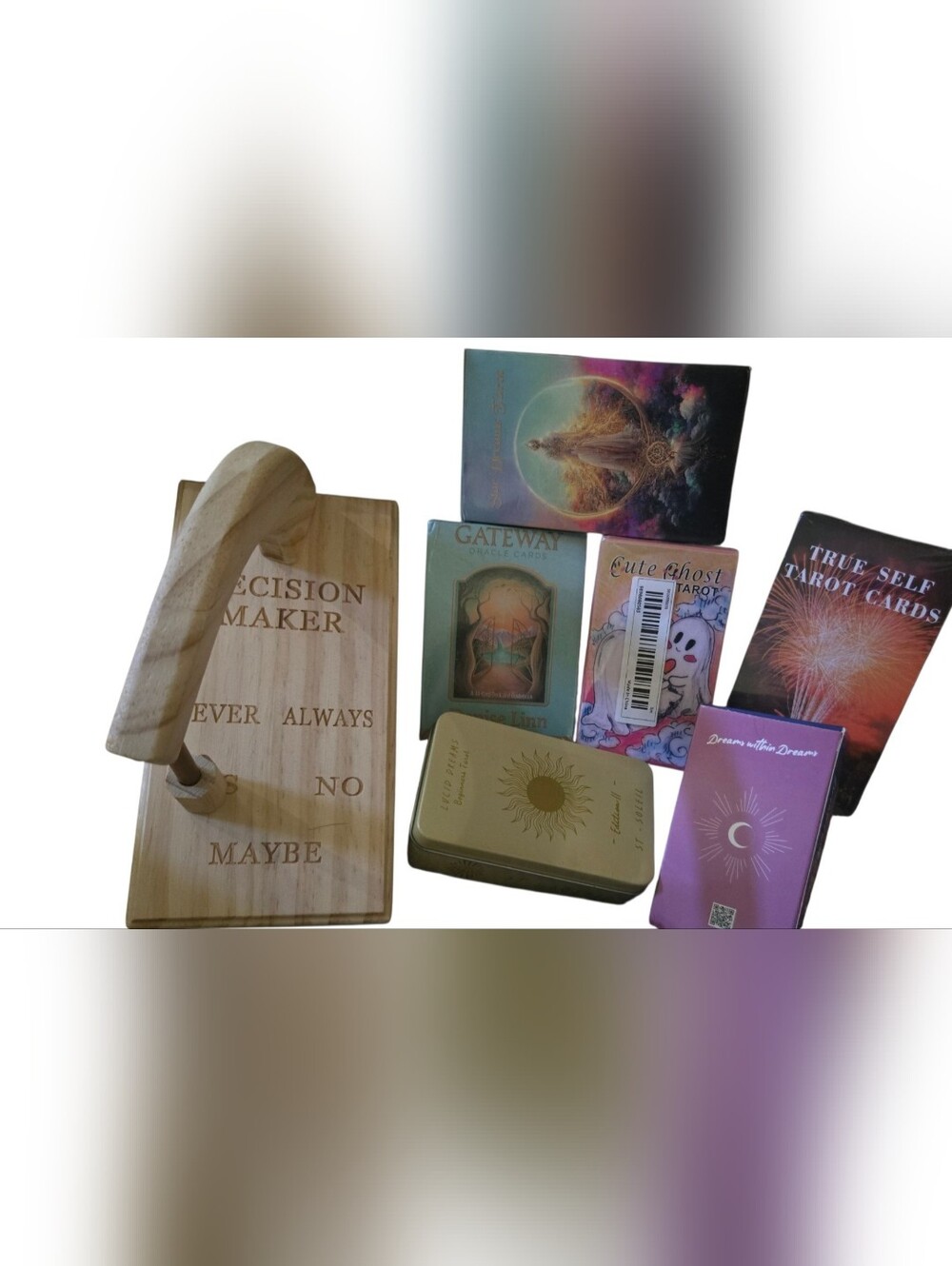 Oracle and tarot card lot